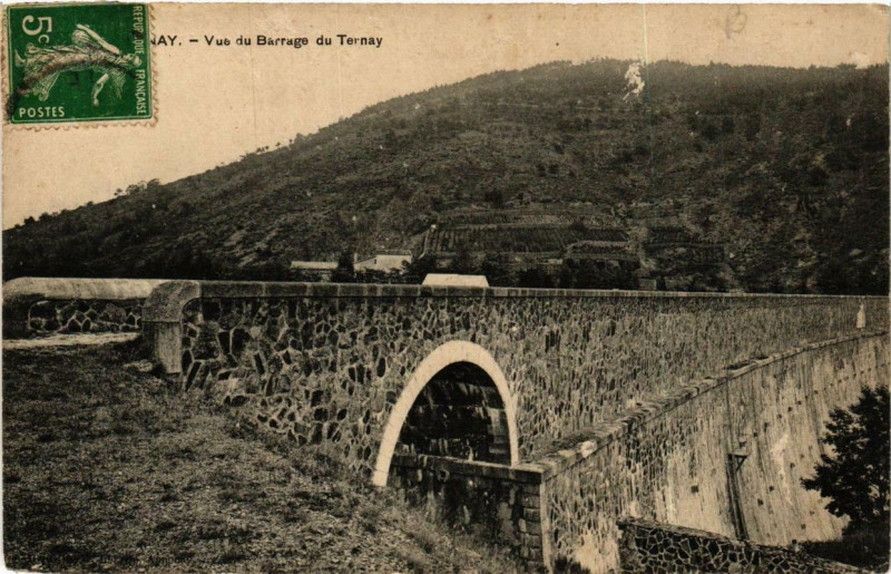 Carte postale ancienne Ternay Vue du Barrage du Ternay