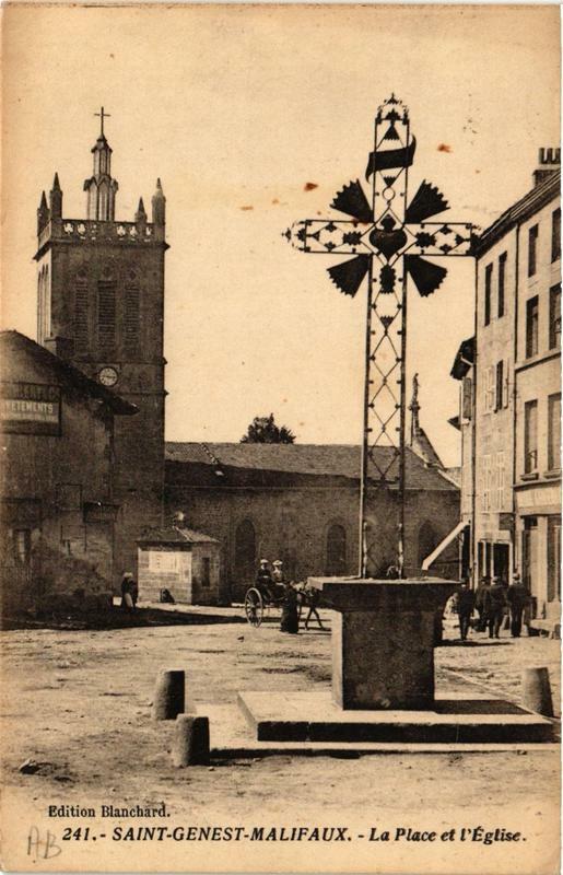Carte postale ancienne Saint-Genest-Malifaux La Place et l'Eglise à Saint-Genest-Malifaux