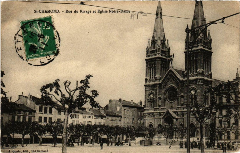Carte postale ancienne Saint-Chamond Rue du Rivage et Eglise N.-D. à Saint-Chamond