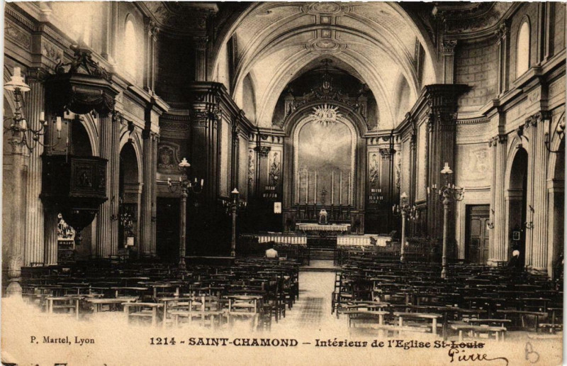 Carte postale ancienne Saint-Chamond Intérieur de l'Eglise Saint-Pierre à Saint-Chamond