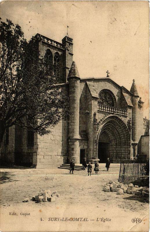 Carte postale ancienne Sury-le-Comtal L'Eglise à Sury-le-Comtal
