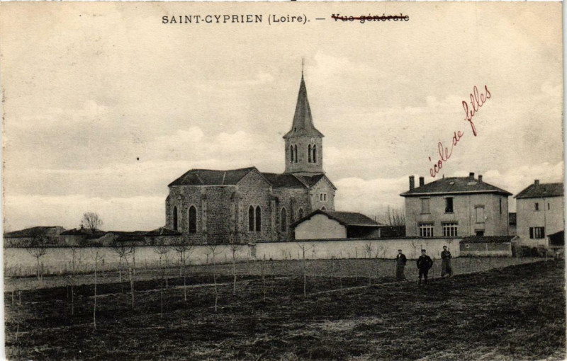 Carte postale ancienne Saint-Cyprien Vue générale Ecole de filles à Saint-Cyprien