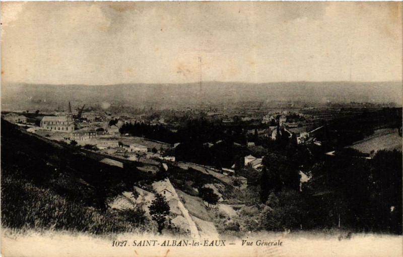 Carte postale ancienne Saint-Alban-les-Eaux Vue générale à Saint-Alban-les-Eaux