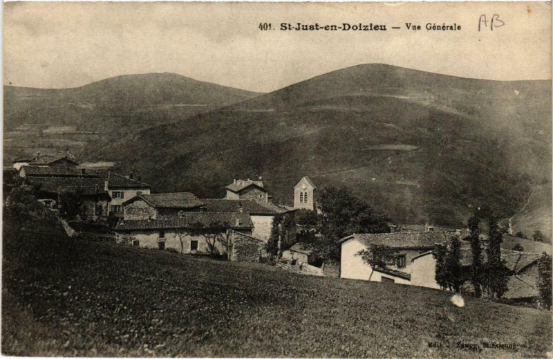 Carte postale ancienne Saint-Just-en-Doizieu Vue générale