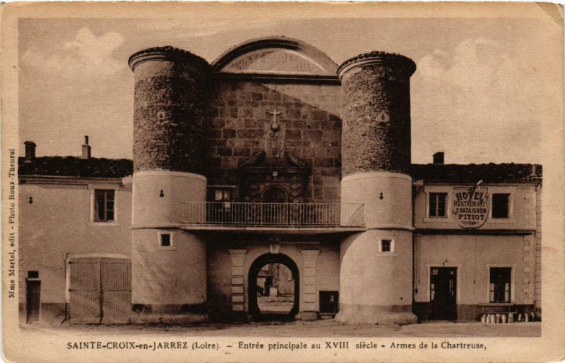Carte postale ancienne Sainte-Croix-en-Jarez Entrée principale au Xviii siecle à Sainte-Croix-en-Jarez