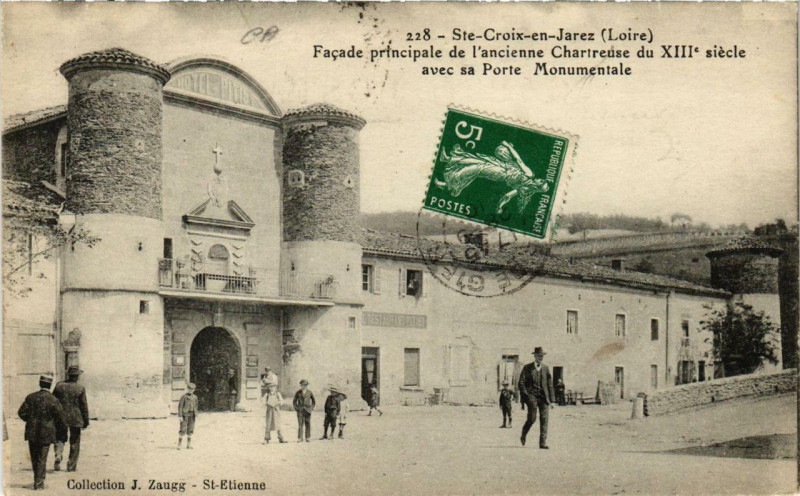Carte postale ancienne Sainte-Croix-en-Jarez Facade principale de l'ancienne Chartreuse à Sainte-Croix-en-Jarez