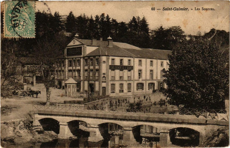Carte postale ancienne Saint-Galmier Les Sources à Saint-Galmier