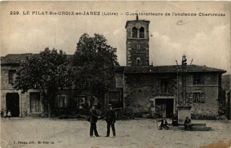 Carte postale ancienne Le Pilat Sainte-Croix-en-Jarez interieure de l'ancienne à Sainte-Croix-en-Jarez