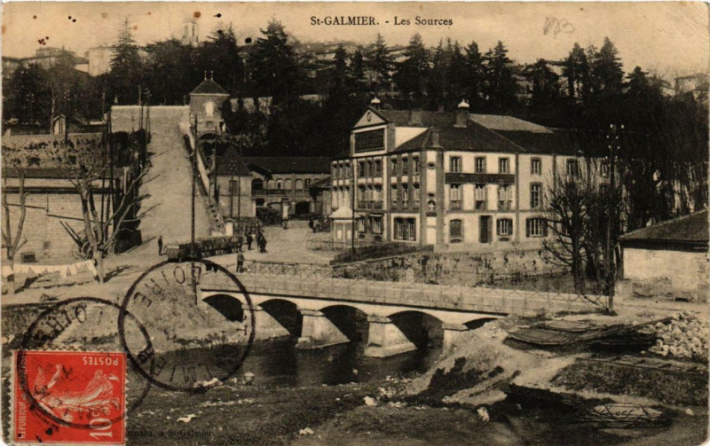 Carte postale ancienne Saint-Galmier Les Sources à Saint-Galmier