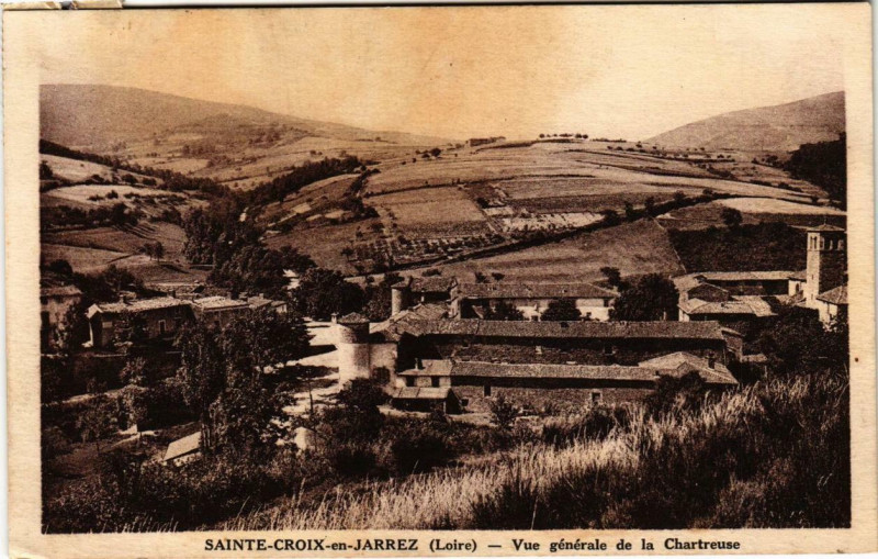 Carte postale ancienne Sainte-Croix-en-Jarez Vue générale de la Chartreuse à Sainte-Croix-en-Jarez