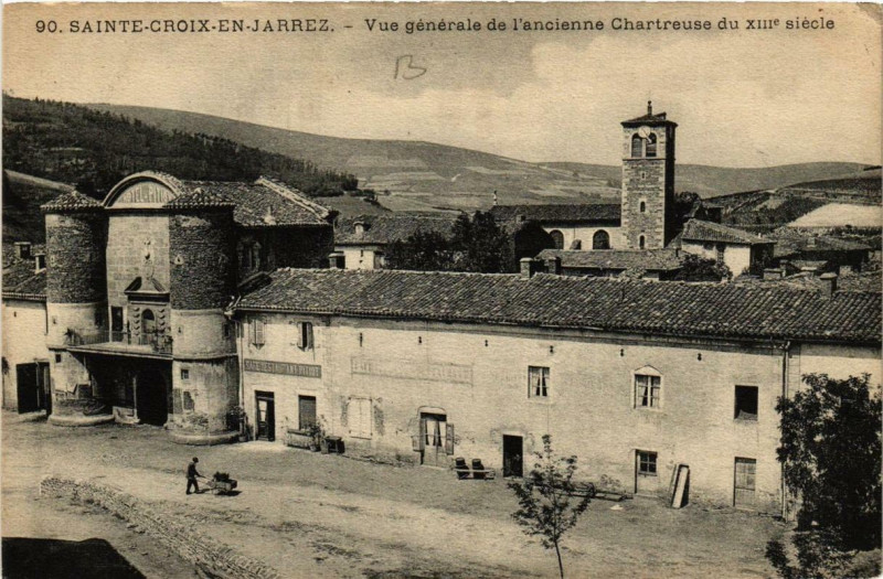 Carte postale ancienne Sainte-Croix-en-Jarez Vue générale de l'ancienne Chartreuse à Sainte-Croix-en-Jarez