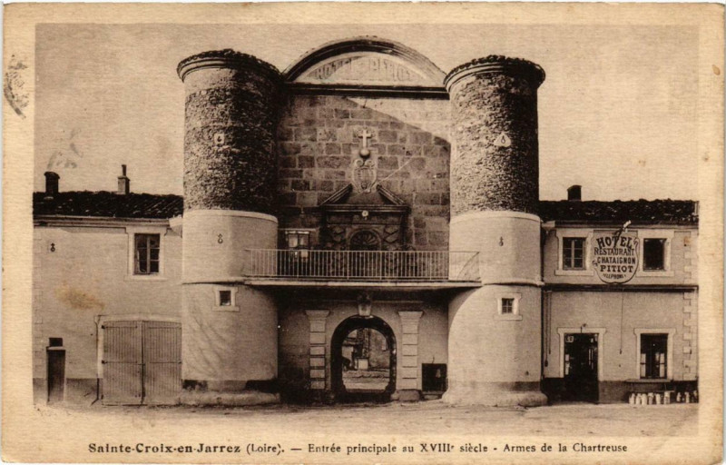 Carte postale ancienne Sainte-Croix-en-Jarez Entrée principale au Xviii siecle à Sainte-Croix-en-Jarez
