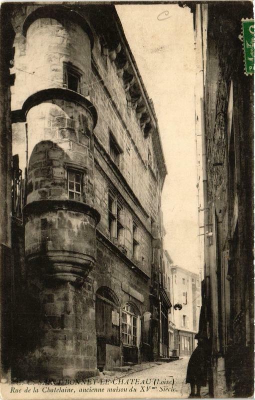 Carte postale ancienne Saint-Bonnet-le-Chateau Rue de la Chatelaine à Saint-Bonnet-le-Château