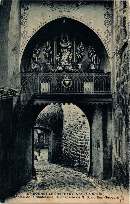 Carte postale ancienne Saint-Bonnet-le-Chateau Montée de la Chatelaine à Saint-Bonnet-le-Château
