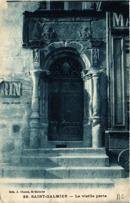 Carte postale ancienne Saint-Galmier La Vieille Porte à Saint-Galmier