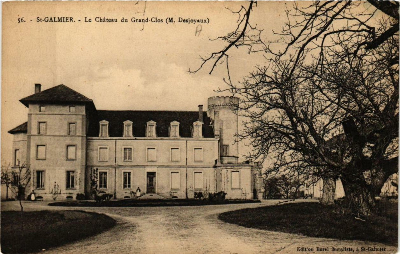 Carte postale ancienne Saint-Galmier Le Chateau du Grand-Clos à Saint-Galmier