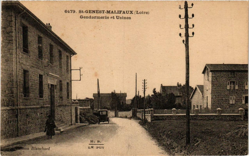 Carte postale ancienne Saint-Genest-Malifaux Gendarmerie et Usines à Saint-Genest-Malifaux