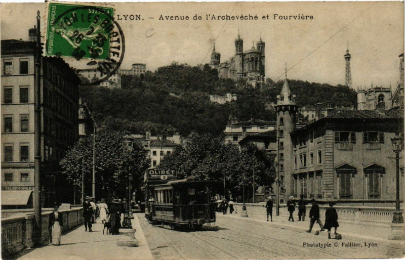 Carte postale ancienne Lyon - Avenue de l'ARcheveche et Fourviere à Lyon