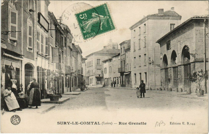 Carte postale ancienne Sury-le-Comtal Rue Grenette à Sury-le-Comtal