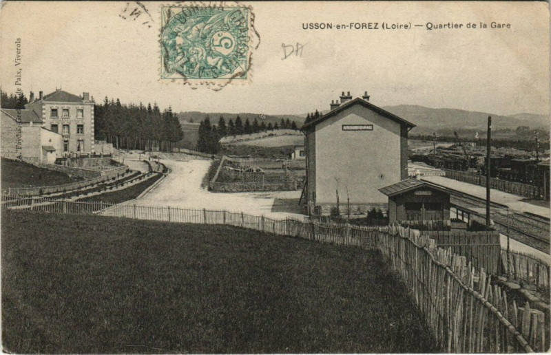 Carte postale ancienne Usson-en-Forez Quartier de la Gare à Usson-en-Forez