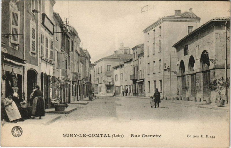 Carte postale ancienne Sury-le-Comtal Rue Grenette à Sury-le-Comtal