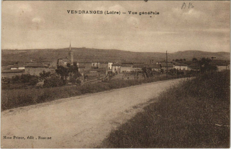Carte postale ancienne Vendranges Vue générale à Vendranges