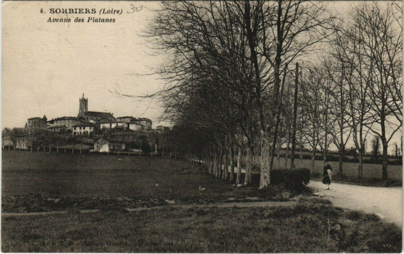 Carte postale ancienne Sorbiers Avenue des Platanes à Sorbiers