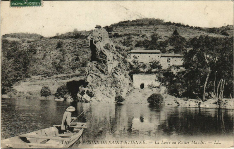 Carte postale ancienne Env. de Saint-Etienne La Loire au Rocher Maudit à Saint-Étienne
