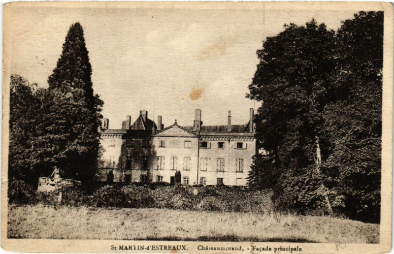 Carte postale ancienne Saint-Martin-d'Estreaux - Chateaumorand - Facade principale à Saint-Martin-d'Estréaux