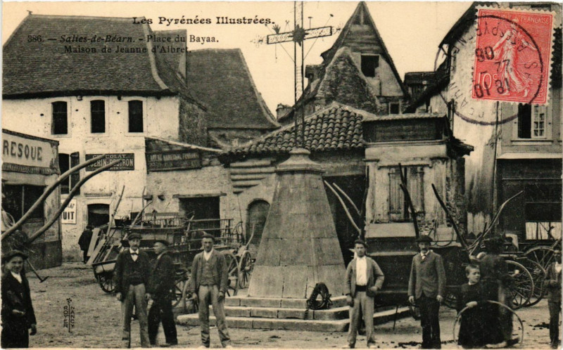 Carte postale ancienne Salies-de-Bearn - Place du Bayaa à Salies-de-Béarn