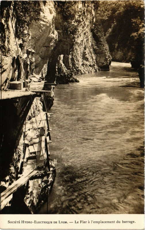Carte postale ancienne Societe Hydro-Electrique de Lyon Le Fier a l'Emplacement du barra à Lyon