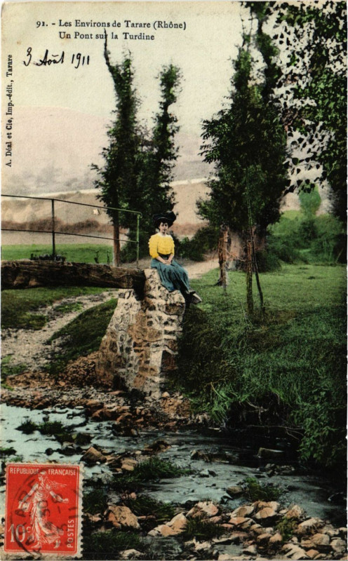Carte postale ancienne Les Env. de Tarare - Un Pont sur la Turdine à Tarare