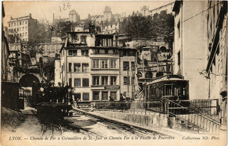 Carte postale ancienne Lyon Chemin de Fer Creamillere de Saint-Just et Chemin Fer al Fi à Lyon