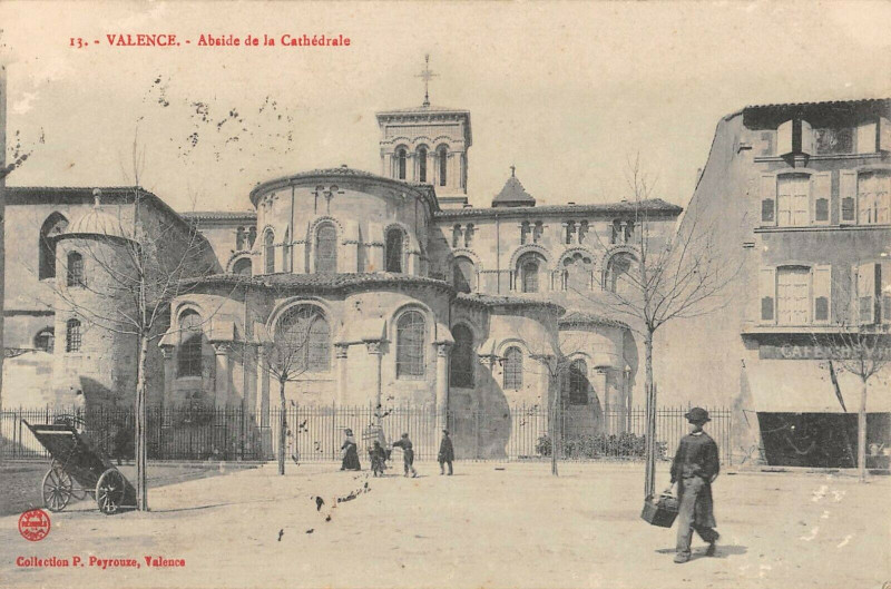 Carte postale ancienne Valence Abside De La Cathedrale à Valence