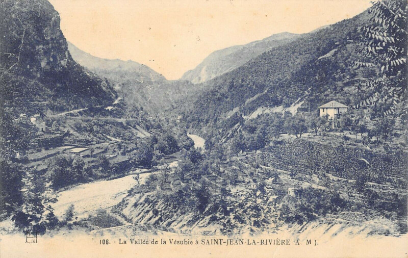 Carte postale ancienne La Vallee De La Vesubie A Saint Jean La Riviere