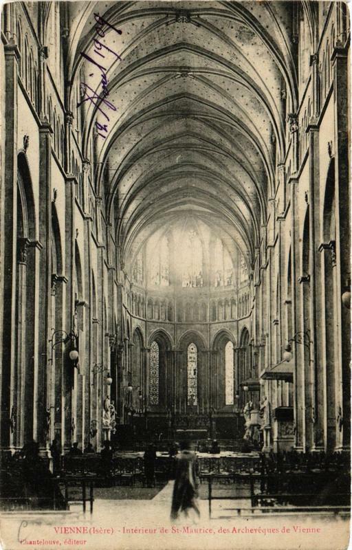 Carte postale ancienne Vienne - Intérieur de Saint-Maurice à Vienne