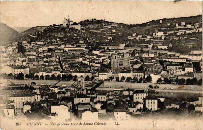 Carte postale ancienne Vienne - Vue générale prise de Sainte Colombe à Vienne