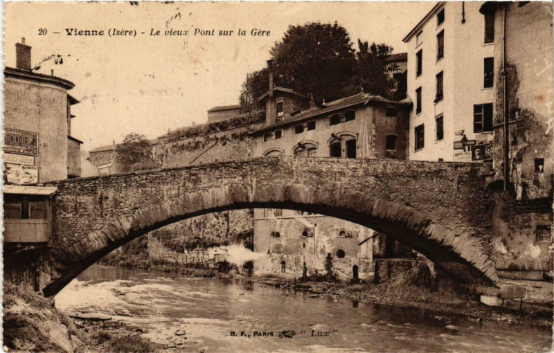 Carte postale ancienne Vienne - Le Vieux Pont sur la Gere à Vienne