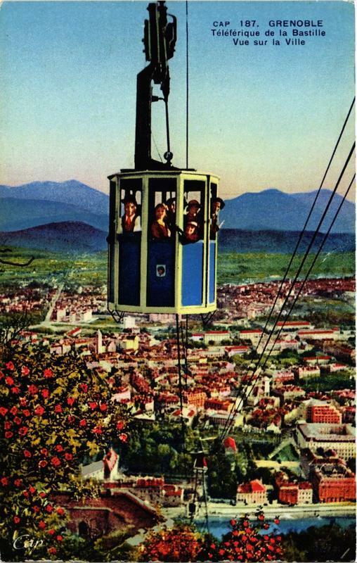 Carte postale ancienne Grenoble - Téléférique de la Bastille Vue sur la Ville à Grenoble