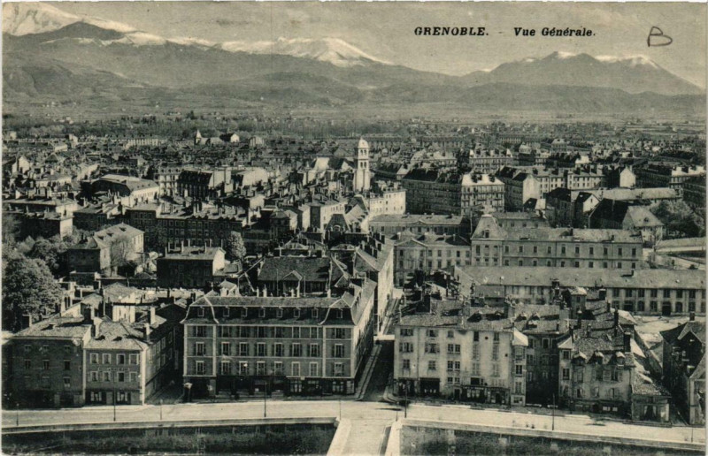 Carte postale ancienne Grenoble - Vue générale à Grenoble