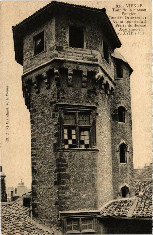 Carte postale ancienne Vienne - Tour de la maison Faugier à Vienne
