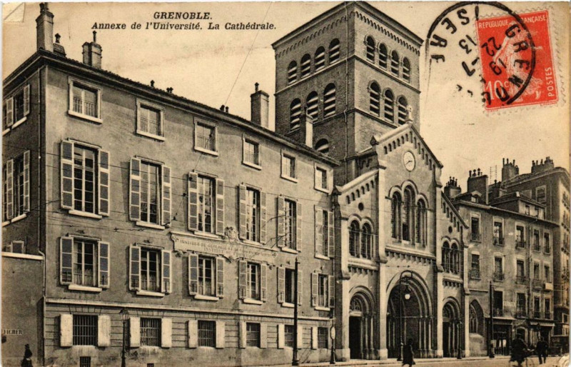 Carte postale ancienne Grenoble Annexe de l'Université La Cathédrale à Grenoble