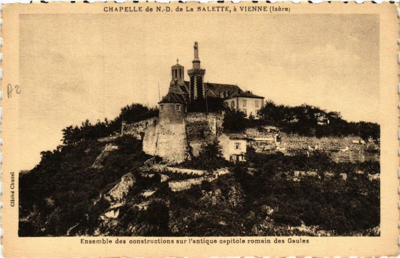 Carte postale ancienne Vienne - Chapelle de Notre Dame de la Salette à Vienne