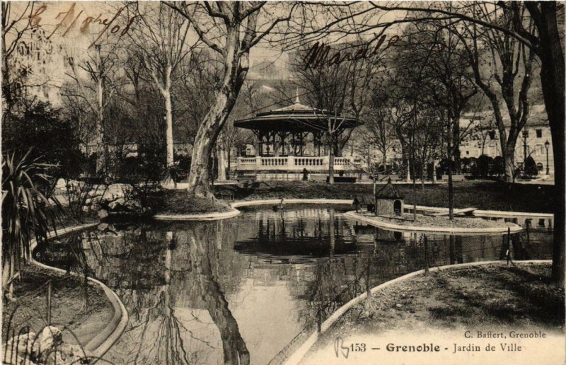 Carte postale ancienne Grenoble Jardin de Ville à Grenoble