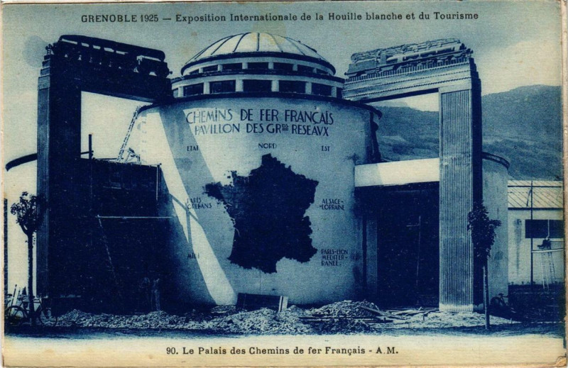 Carte postale ancienne Grenoble Le Palais des Chemins de fer Francais à Grenoble