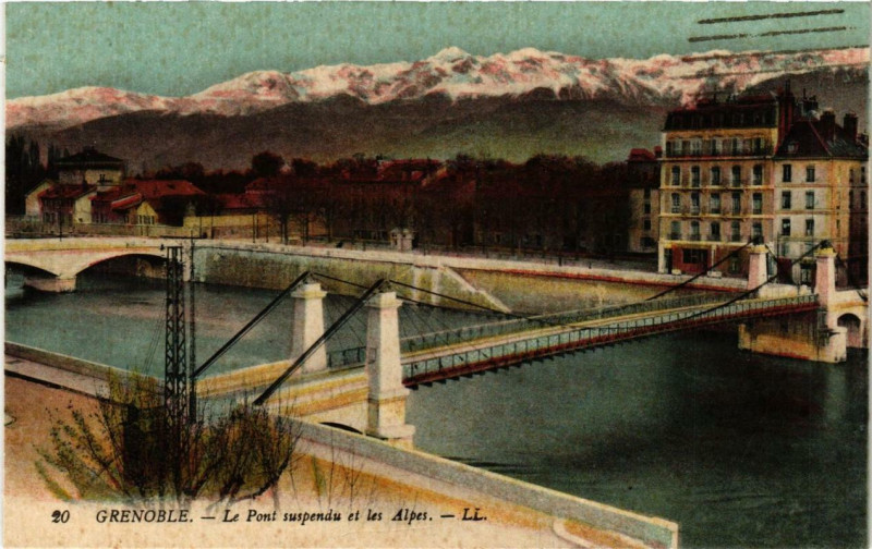 Carte postale ancienne Grenoble Le Pont suspendu et les Alpes à Grenoble