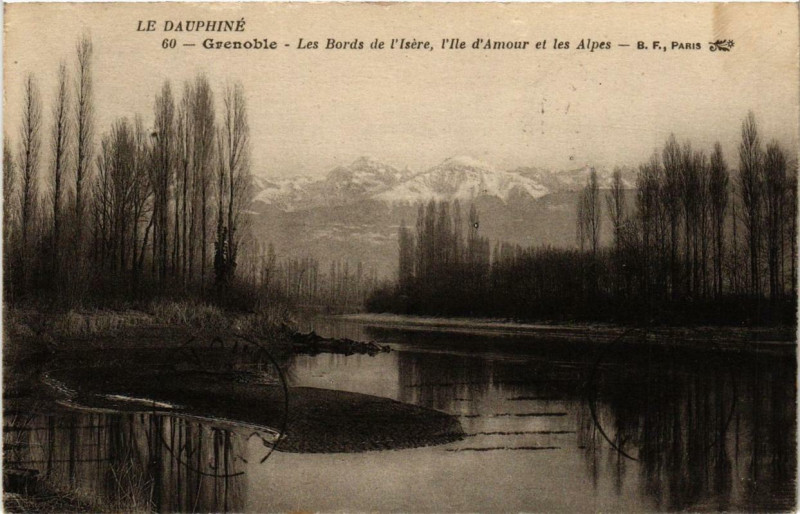 Carte postale ancienne Grenoble Les Bords de l'Isere l'Ile d'Amour et les Alpes à Grenoble
