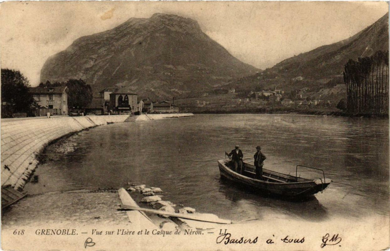 Carte postale ancienne Grenoble Vue sur l'Isere et le Casque de Néron à Grenoble
