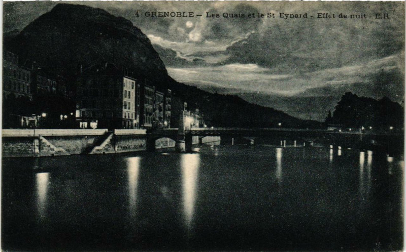 Carte postale ancienne Grenoble Les Quais et le Saint-Eynard à Grenoble