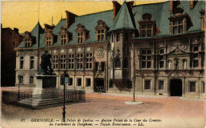 Carte postale ancienne Grenoble Le Palais de Justice à Grenoble